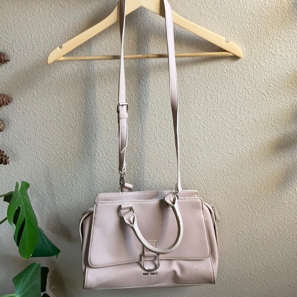 Cute Nine West Satchel Crossbody - Picture 1 of 6